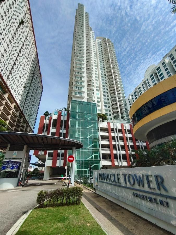 Glex Homes, Pinnacle Tower Johor Bahru Exteriör bild